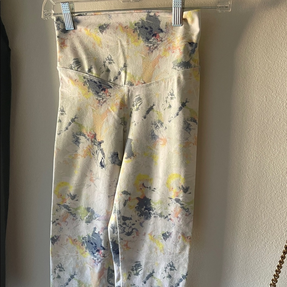 4 pair of leggings!! Maurice’s and old navy leggings lot of 4 size xs